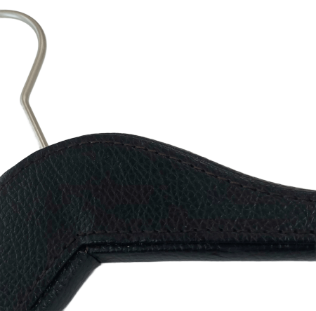 Кожаные вешалки